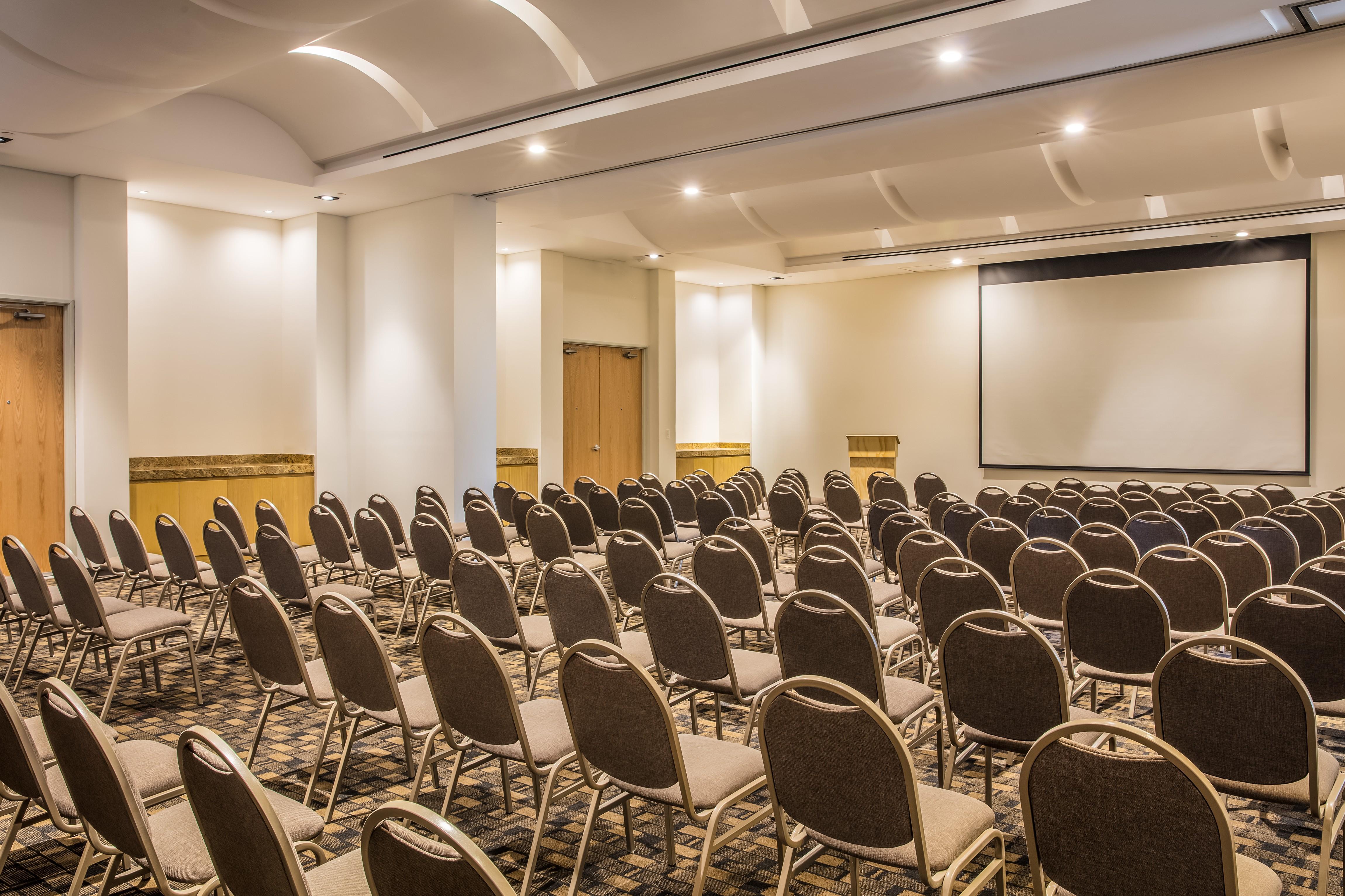Fiesta Inn Silao Puerto Interior מראה חיצוני תמונה