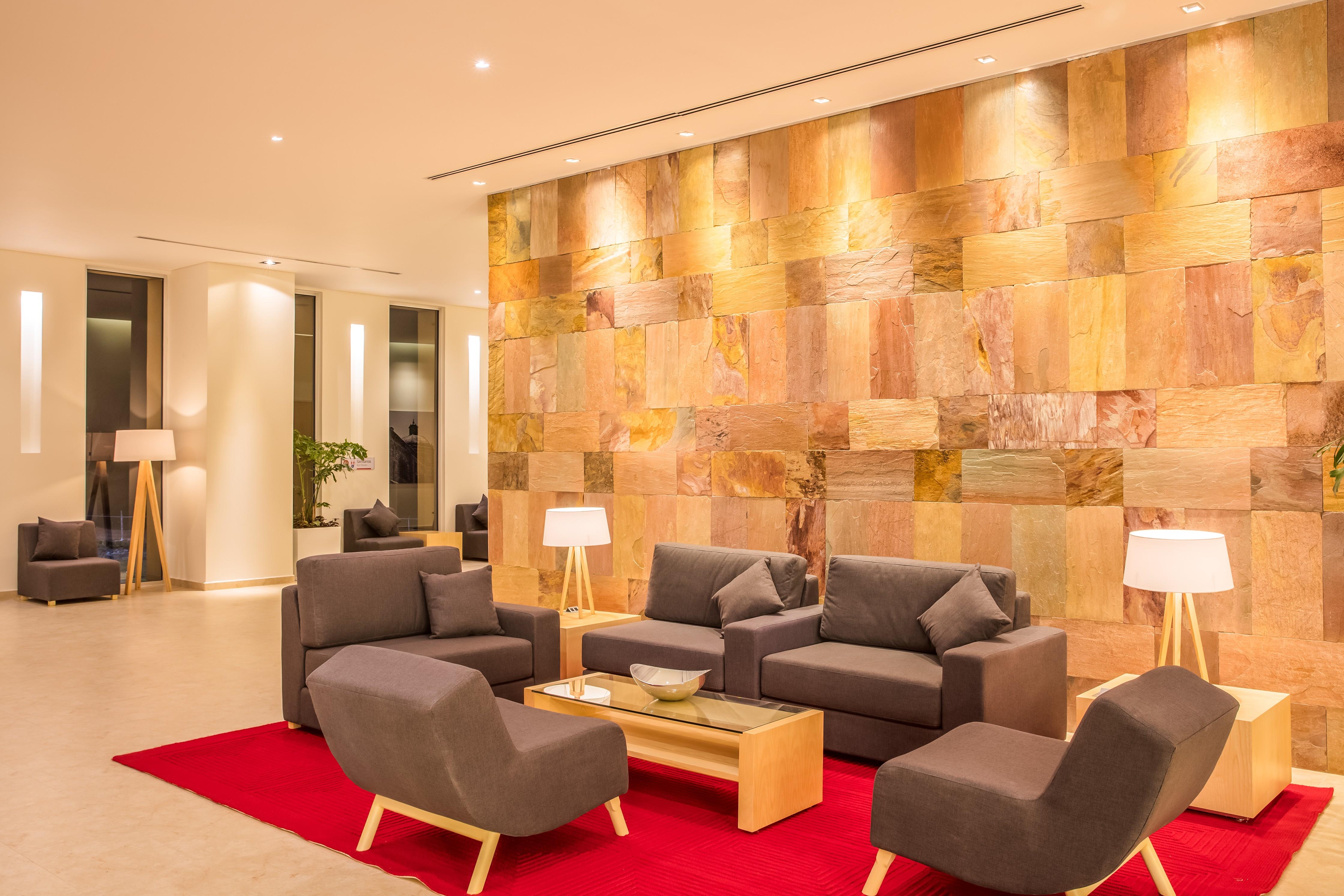 Fiesta Inn Silao Puerto Interior מראה חיצוני תמונה