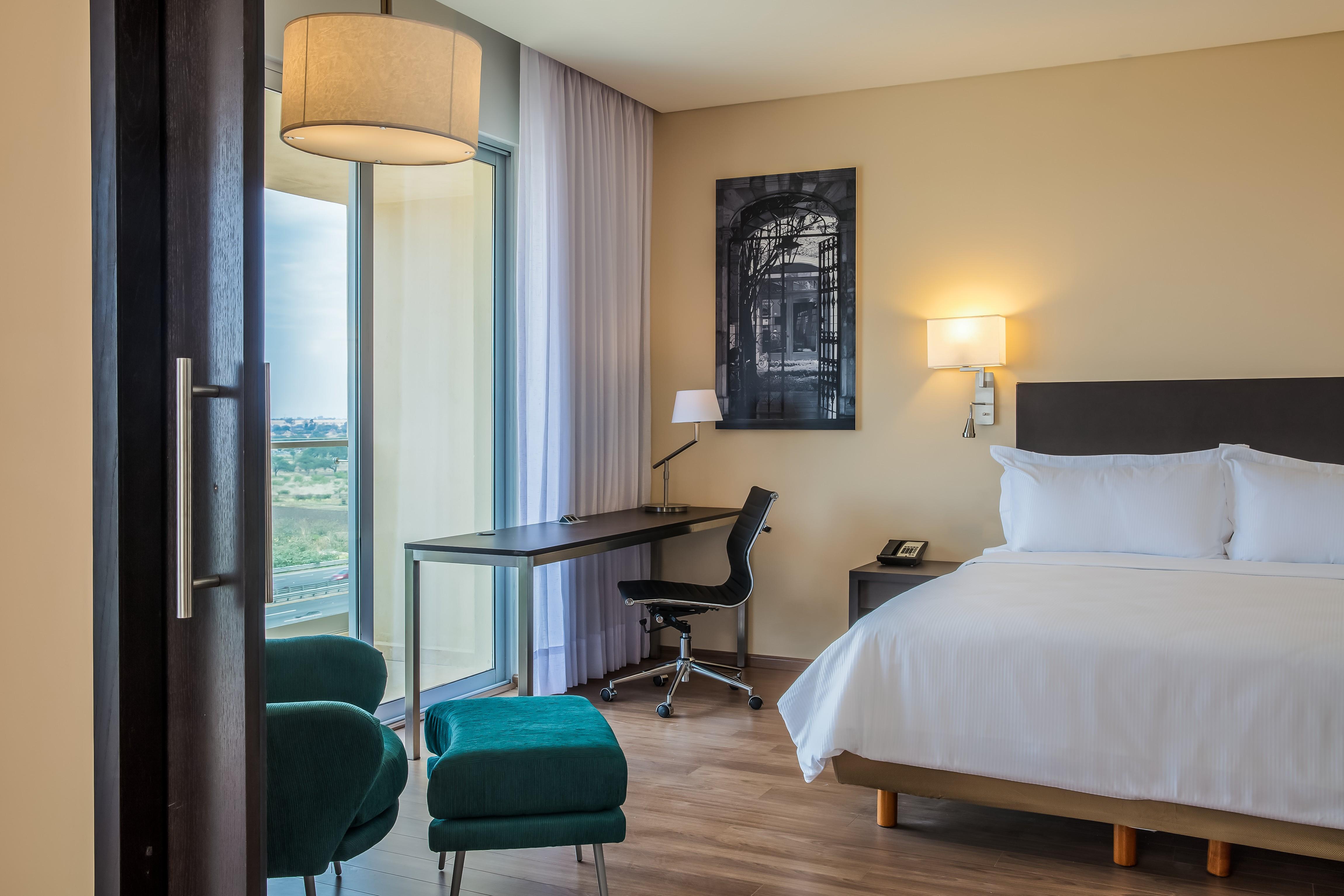 Fiesta Inn Silao Puerto Interior מראה חיצוני תמונה